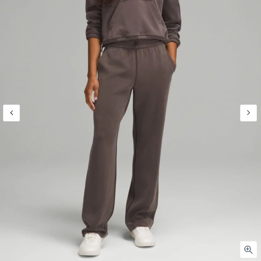 Lululemon Softstreme High-Rise Pant in Espresso, Size 4